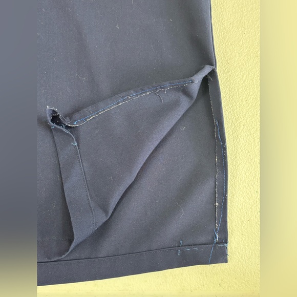 FIGS Women's Jogger Set Navy Blue Outfit Scrubs Top Pants Bottom Medium Nurse - Picture 11 of 16